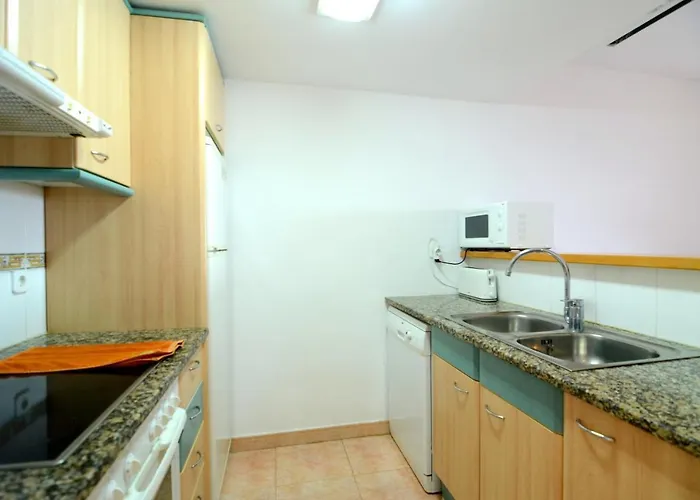 Port E 202 Apartment *